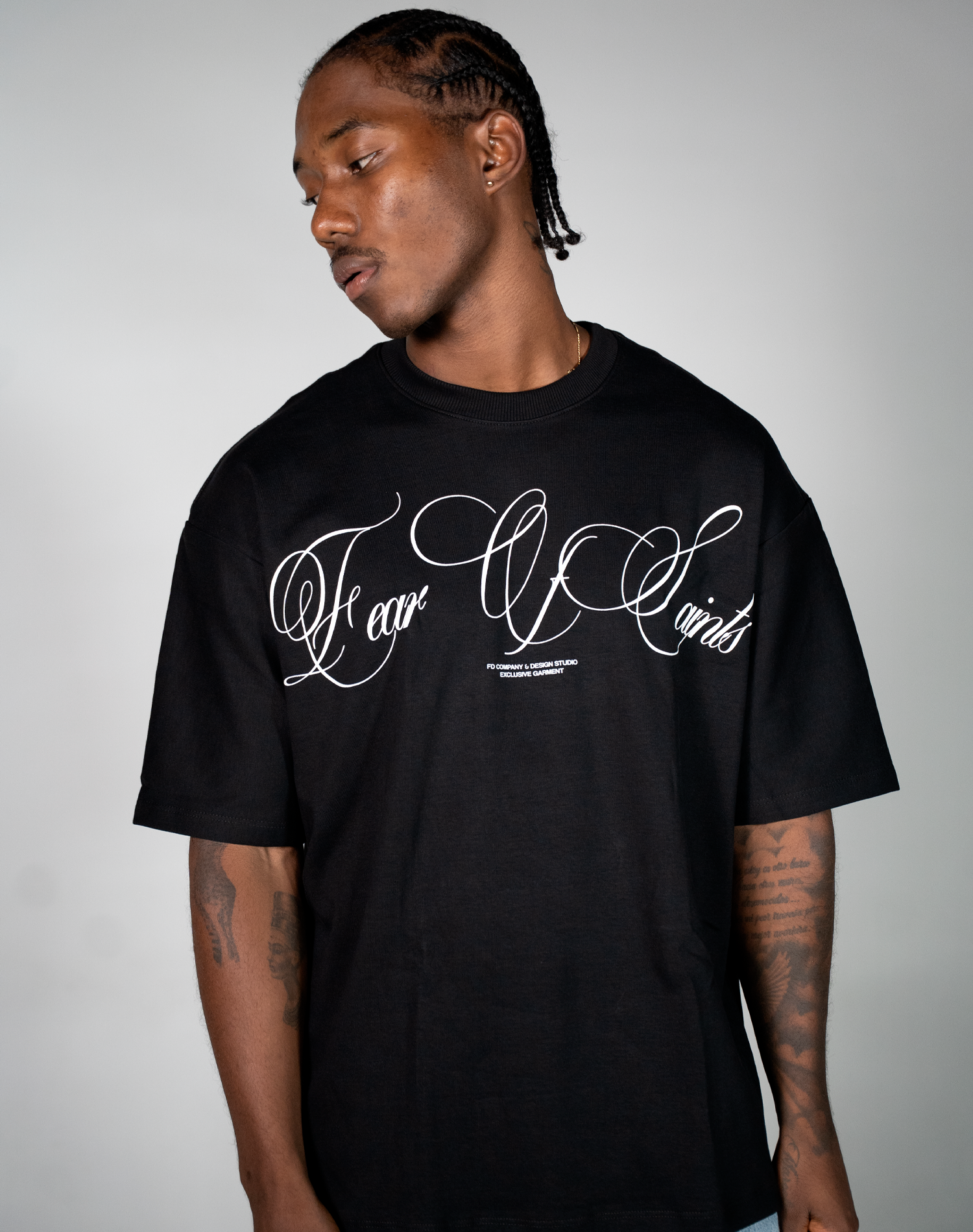 FEAR OF SAINTS ASCENSION CAMISETA OVERSIZE FIT NEGRA