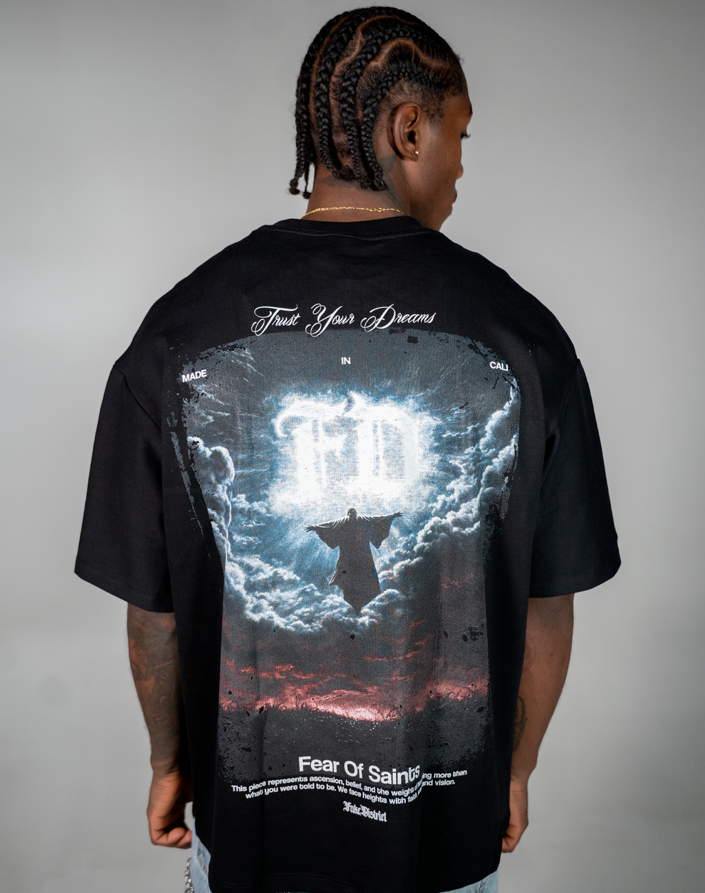 FEAR OF SAINTS ASCENSION CAMISETA OVERSIZE FIT NEGRA