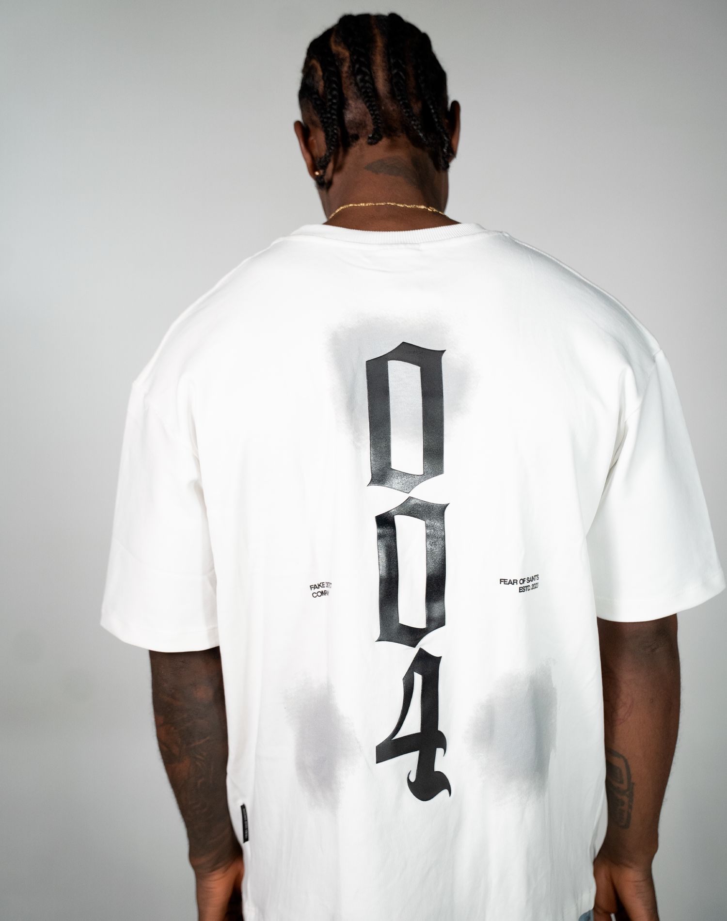 FEAR OF SAINTS HERESY CAMISETA OVERSIZE FIT HUESO
