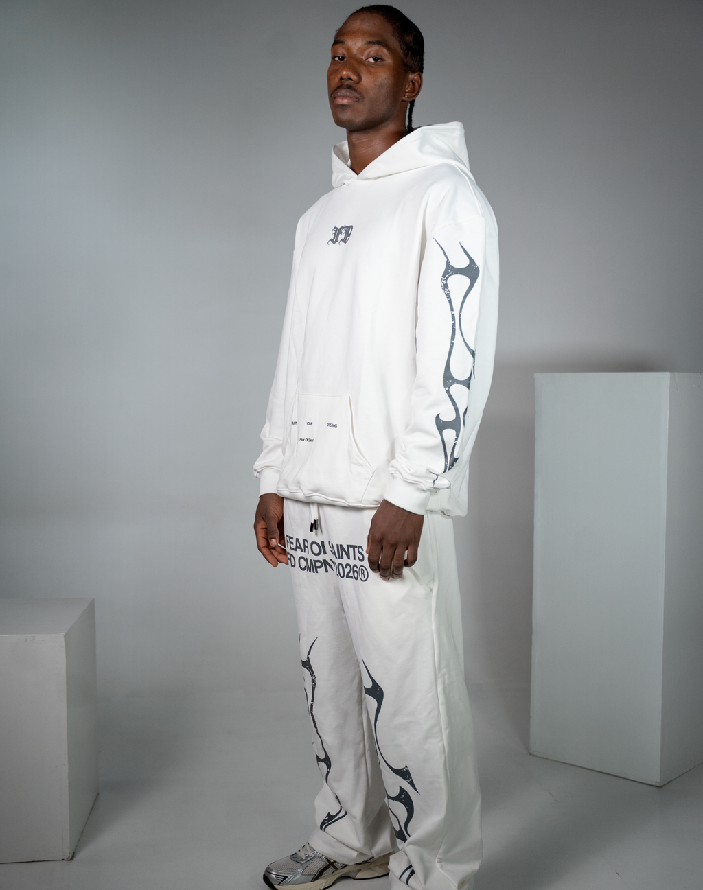 FEAR OF SAINTS HOODIE OVERSIZE FIT HUESO