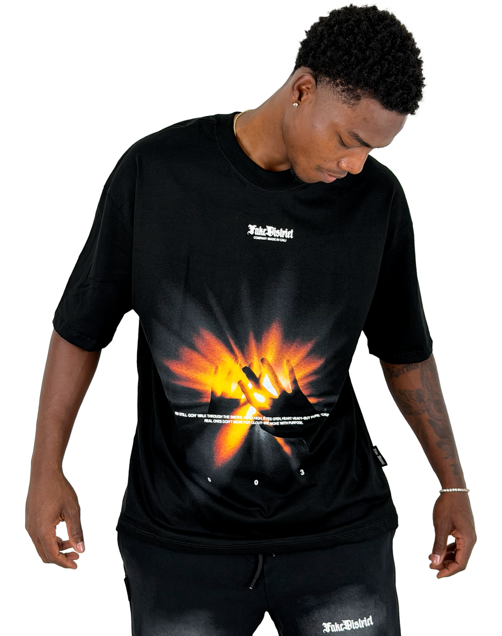 GOOD INTENTIONS TRUTH THE LIGHT CAMISETA OVERSIZE FIT NEGRA