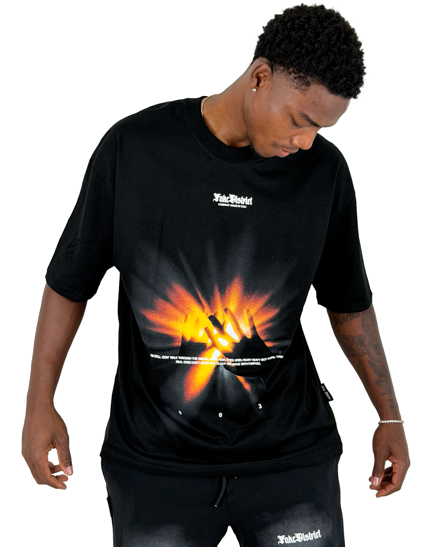 GOOD INTENTIONS TRUTH THE LIGHT CAMISETA OVERSIZE FIT NEGRA
