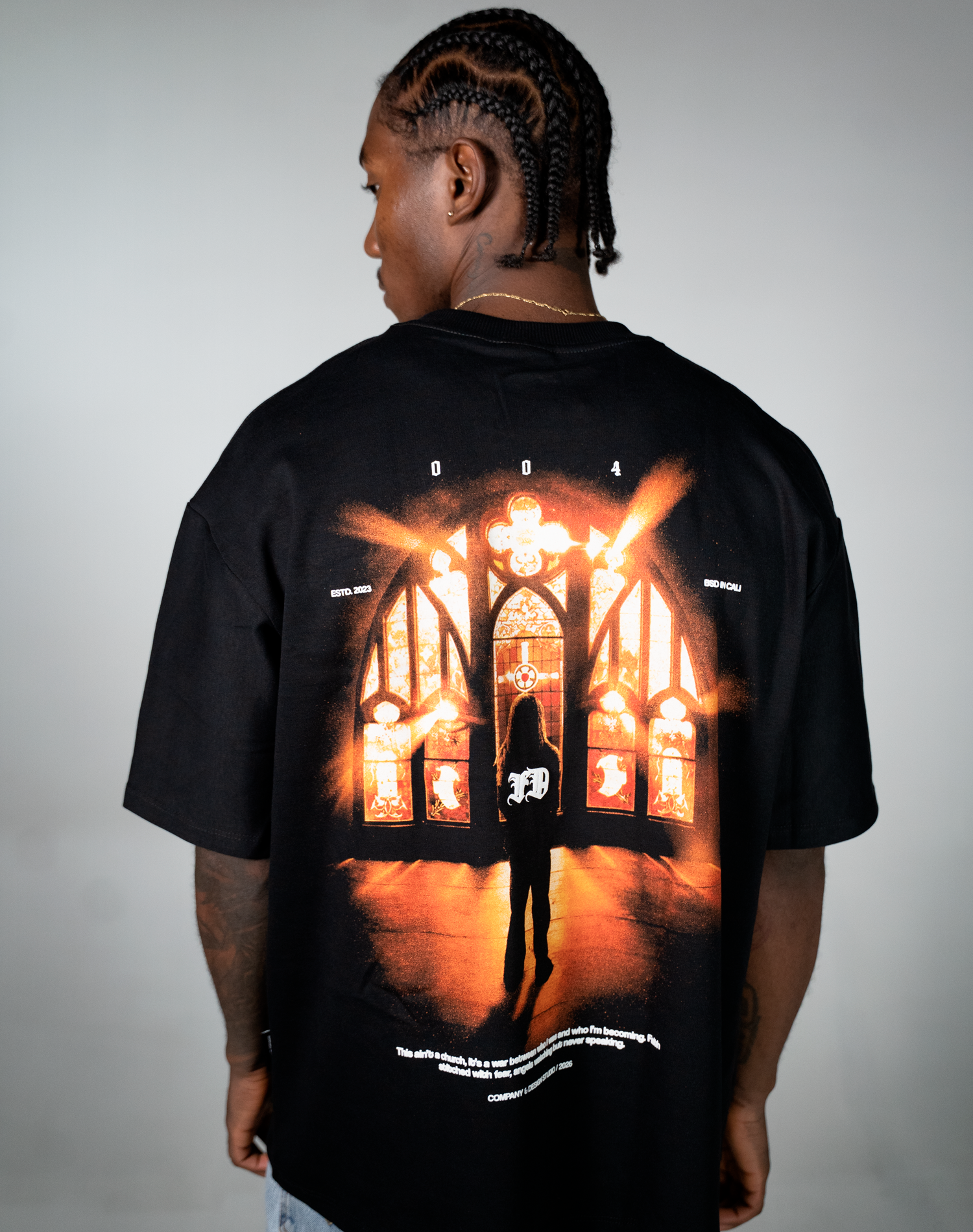 FEAR OF SAINTS VITRAIL CAMISETA OVERSIZE FIT NEGRA